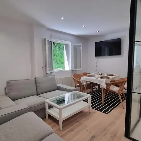 Appartement Modern, Quiet Near Euskotren