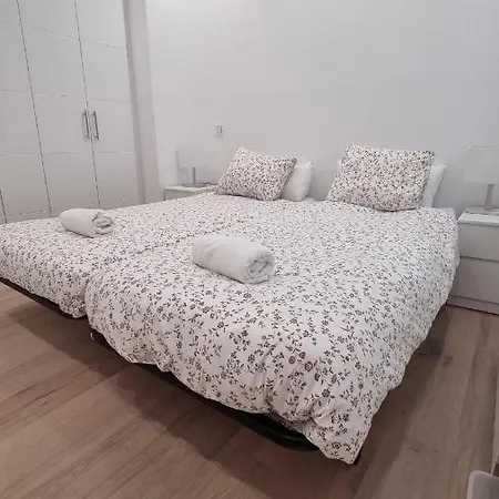 Modern, Quiet Near Euskotren Appartement *